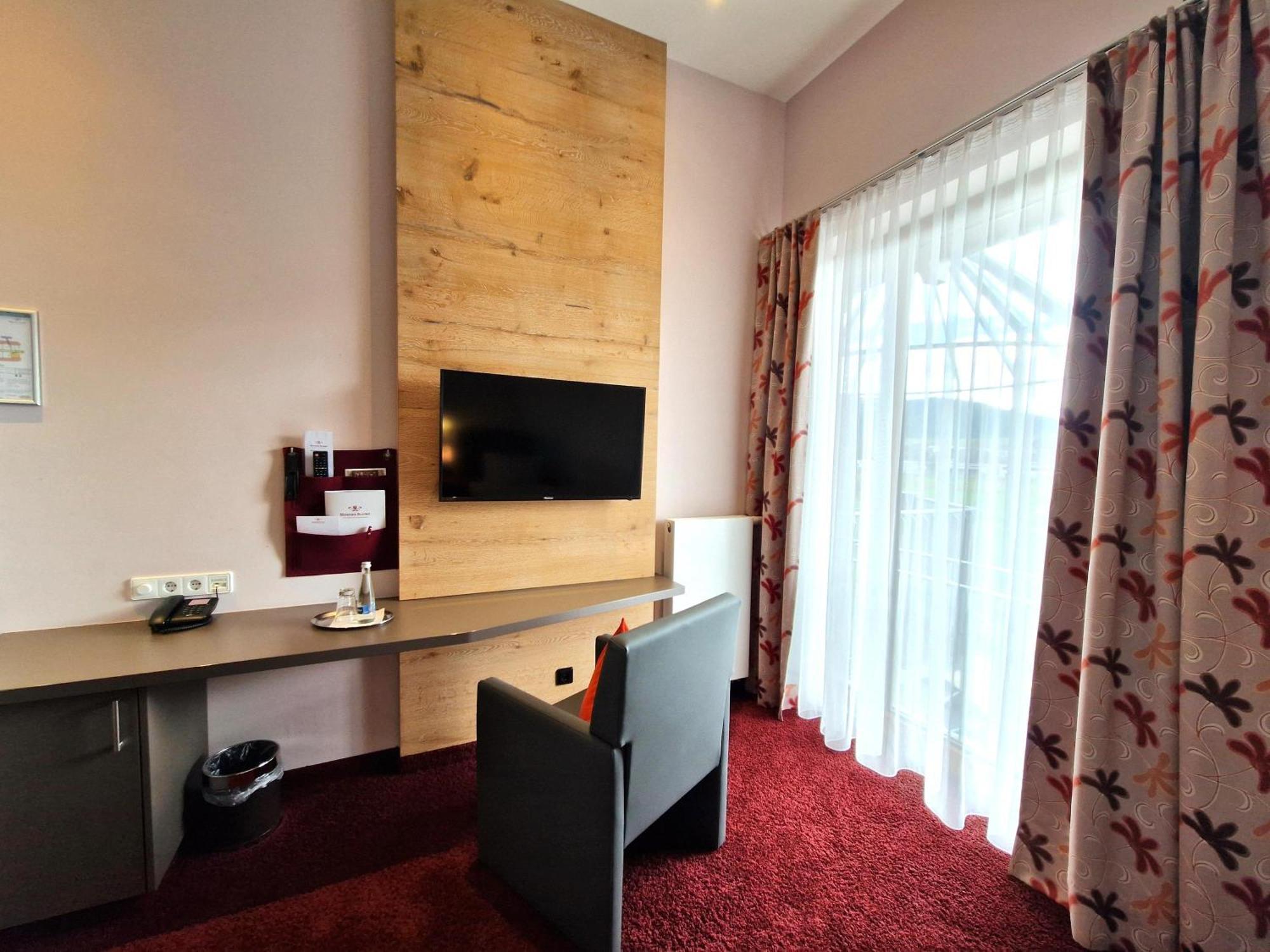 Mosers Blume Relax & Genuss Hotel 하슬라흐임킨지크탈 외부 사진