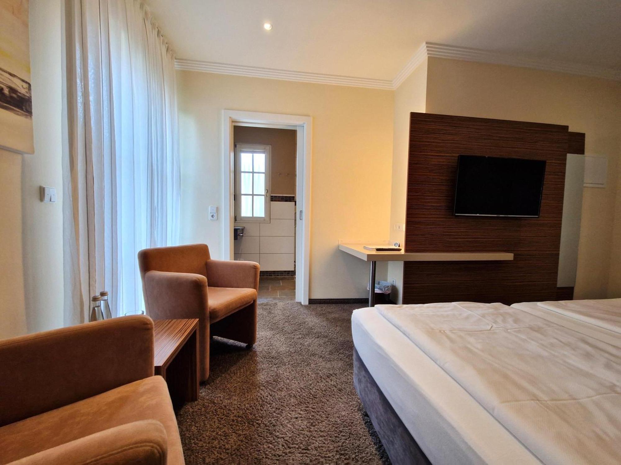Mosers Blume Relax & Genuss Hotel 하슬라흐임킨지크탈 외부 사진